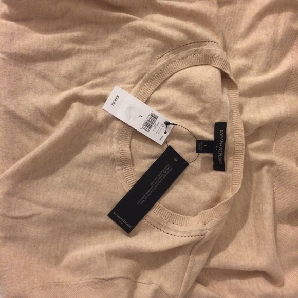 Beige Banana Republic sweater - size L (NWT) - Picture 5 of 7